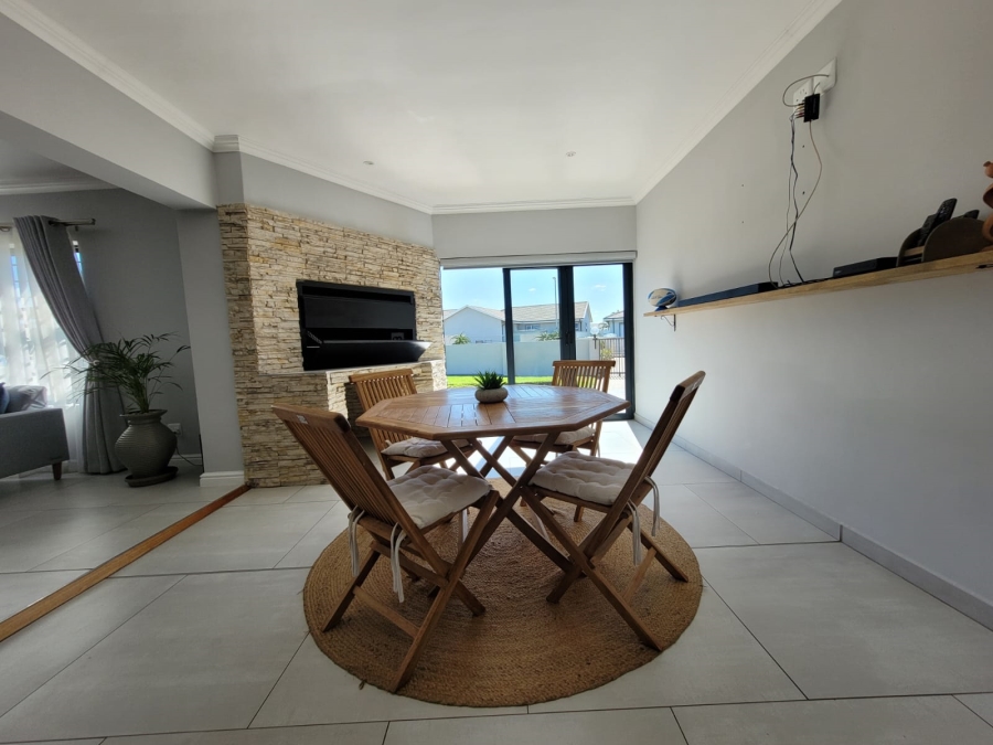 To Let 3 Bedroom Property for Rent in Fountains Estate Eastern Cape